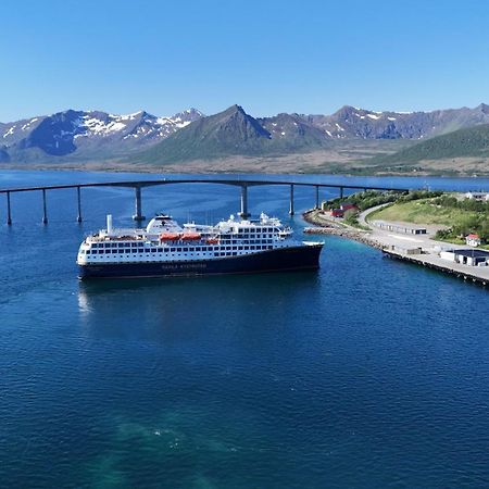Risoyhamn Kafe Hotel Eksteriør billede